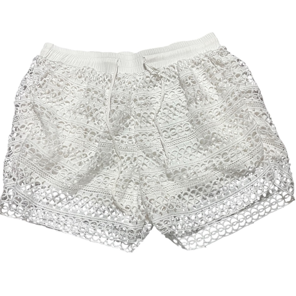 Chic White Lace High Waist Shorts
